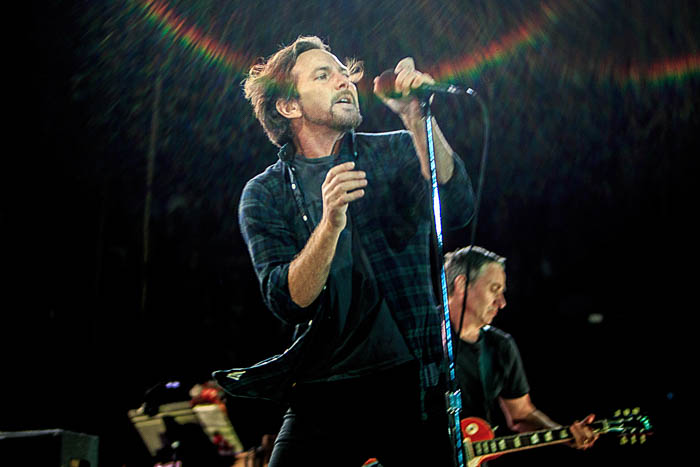 eddie vedder of pearl jam